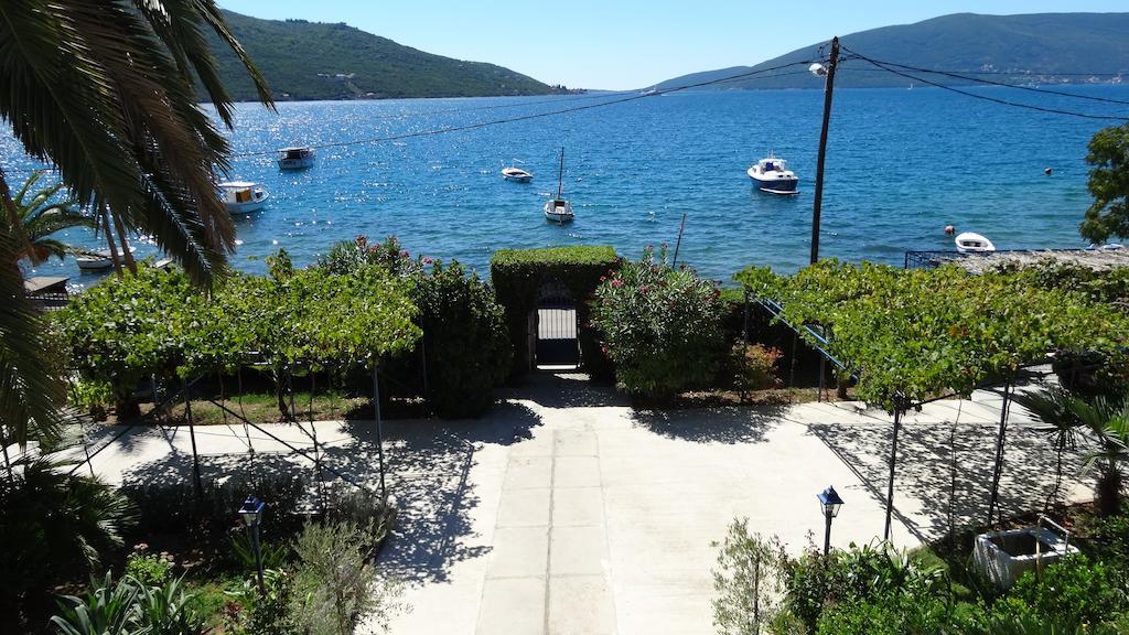 Apartments Odesa Herceg Novi Bagian luar foto